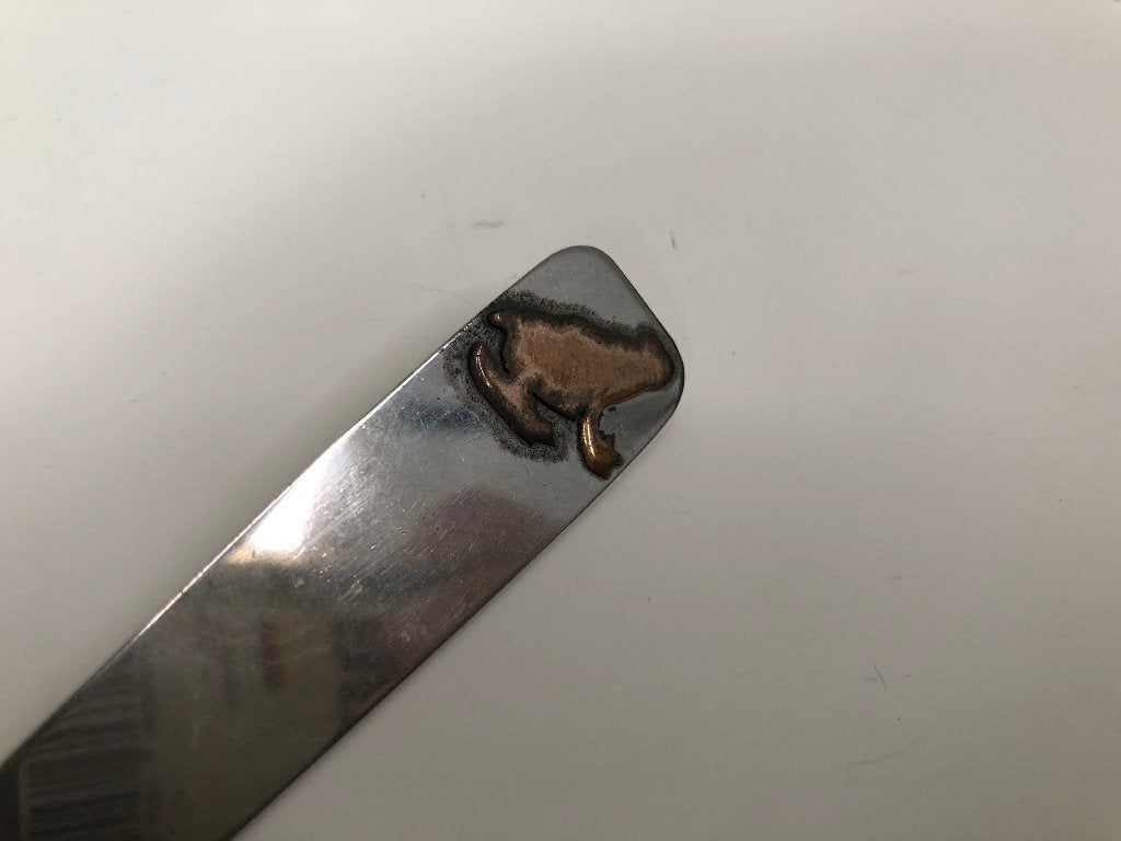 B946 Uniek Handgemaakte speld met afbeelding van een pad, Verzamelen, Speldjes, Pins en Buttons, Ophalen of Verzenden, Gebruikt