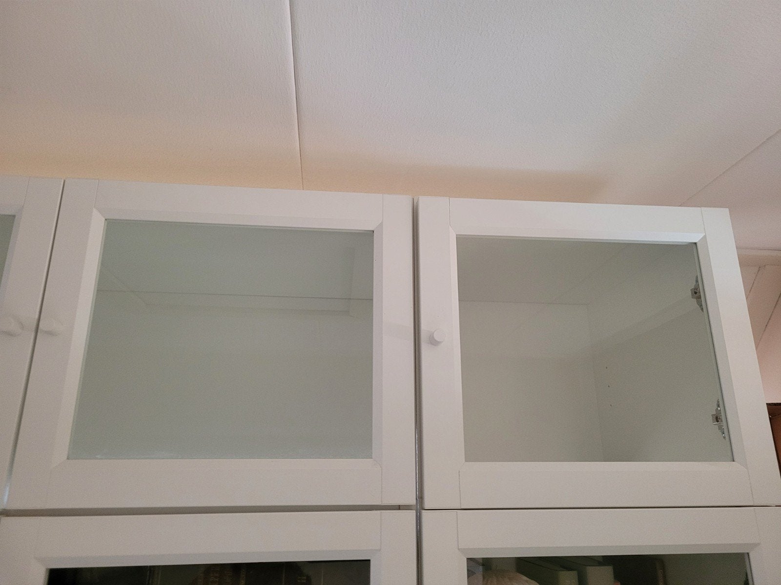 Billy bovendeel wit met vitrinedeur, Ophalen, Glas, 50 tot 100 cm, Zo goed als nieuw