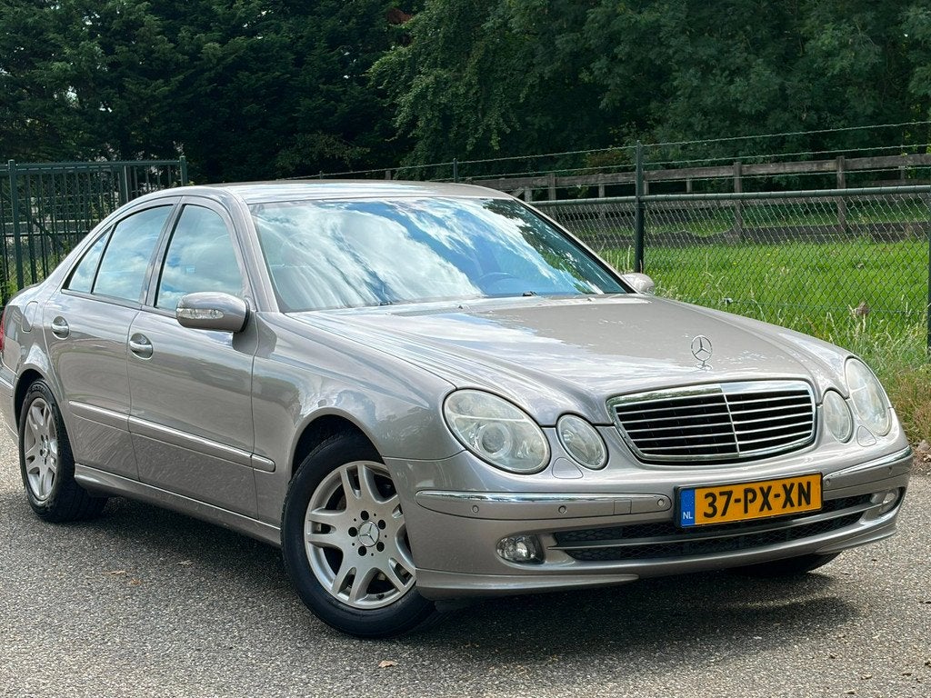 Mercedes-Benz E-klasse 240 Avantgarde /Xenon/NAP/Automaat/Tr, Automaat, Achterwielaandrijving, Gebruikt, 2597 cc