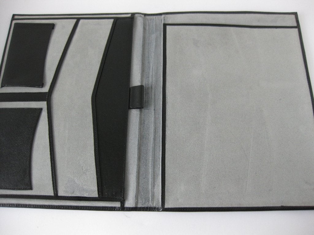 Portfoliomap zwart leer met grijze voering 32,5 x 24 cm, Ophalen of Verzenden, Zo goed als nieuw
