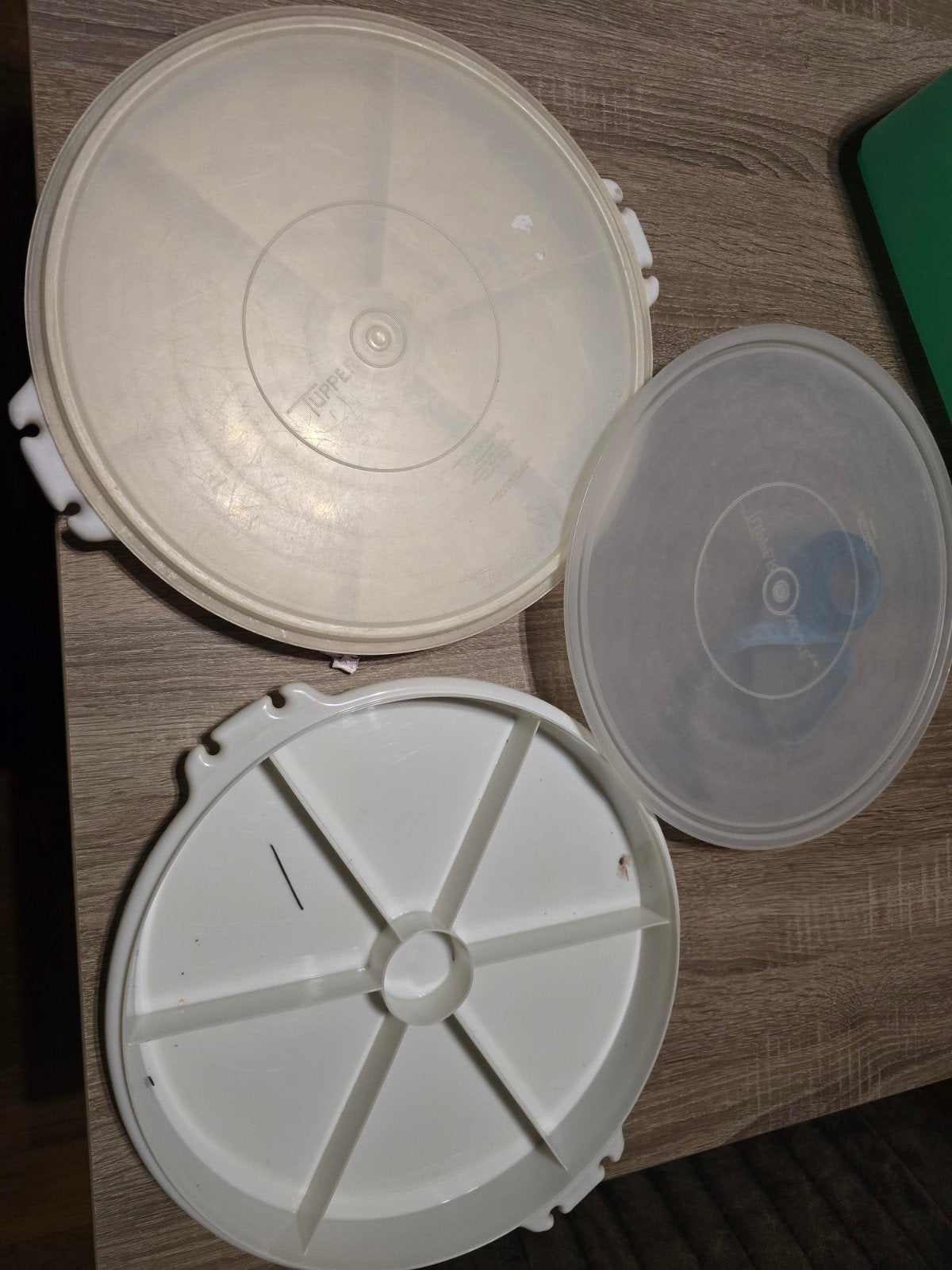 2x Tupperware bewaardozen met deksel, Gebruikt, Bewaardoos, Wit, Ophalen of Verzenden
