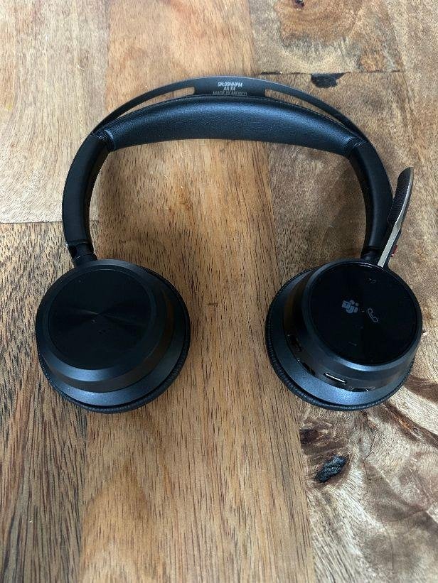 ☎️ Poly Plantronics Voyager Focus2 Focus Bluetooth headset☎️, Ophalen of Verzenden, Zo goed als nieuw, 1 handset