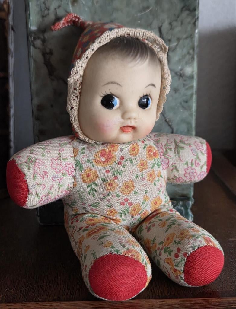 Soft Body Bella Pouet pram doll, Ophalen of Verzenden, Gebruikt, Pop