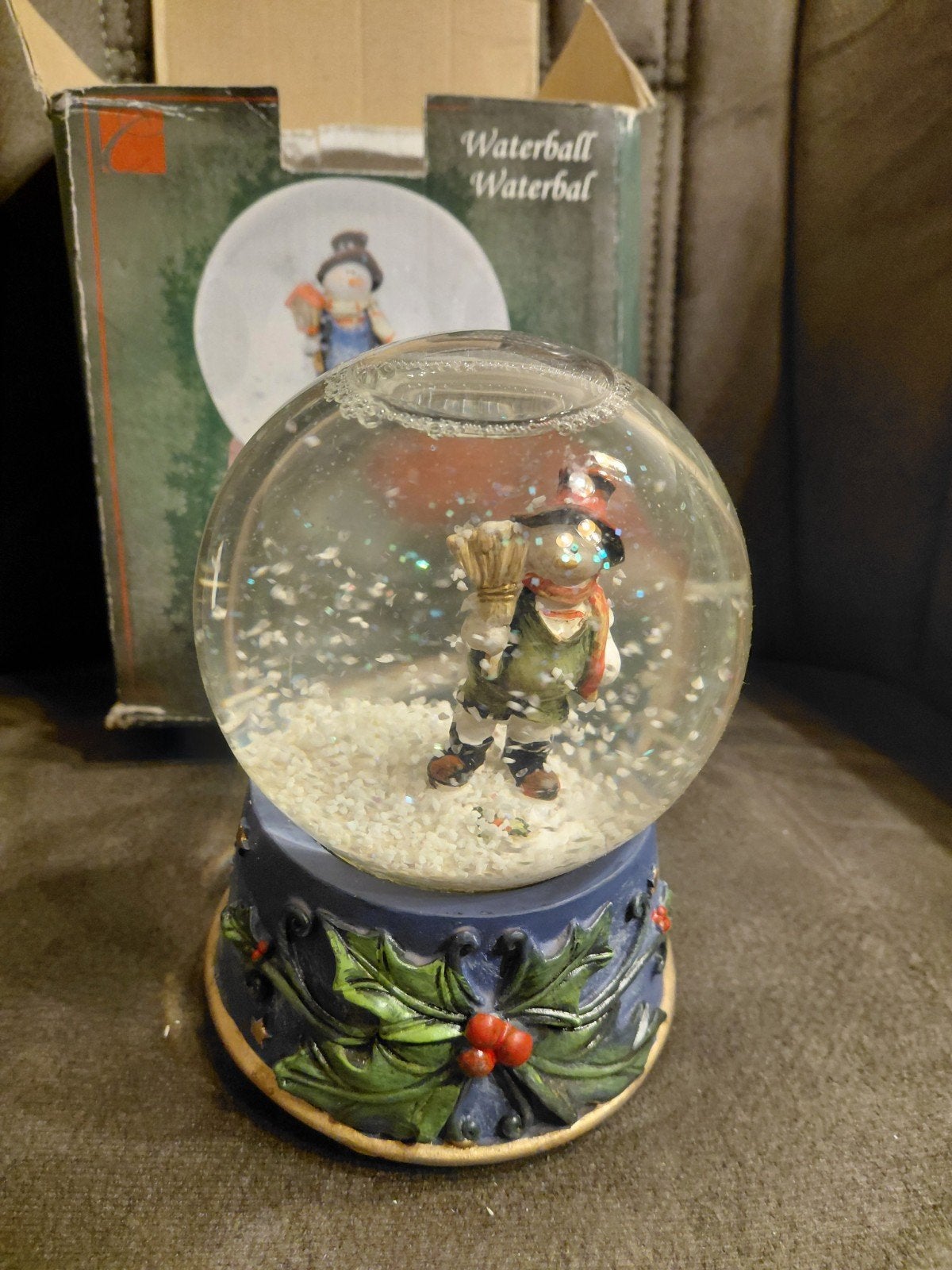 Prachtige vintage kerst sneeuwbal/ speeldoos met sneeuwpop, Ophalen of Verzenden, Zo goed als nieuw