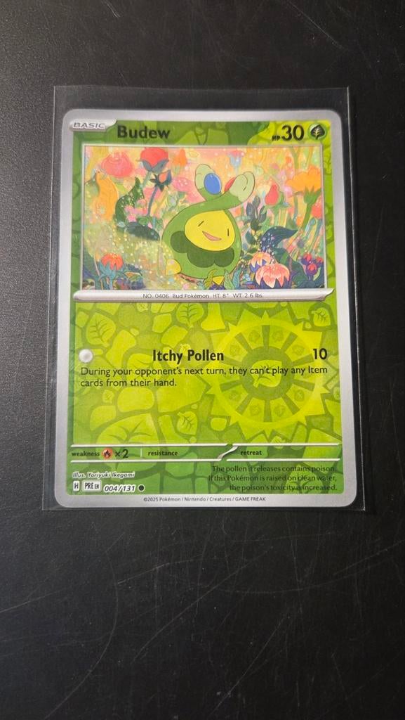 Budew 004/131 (Reverse Holo) Prismatic Evolut, Verzenden, Zo goed als nieuw, Losse kaart, Foil