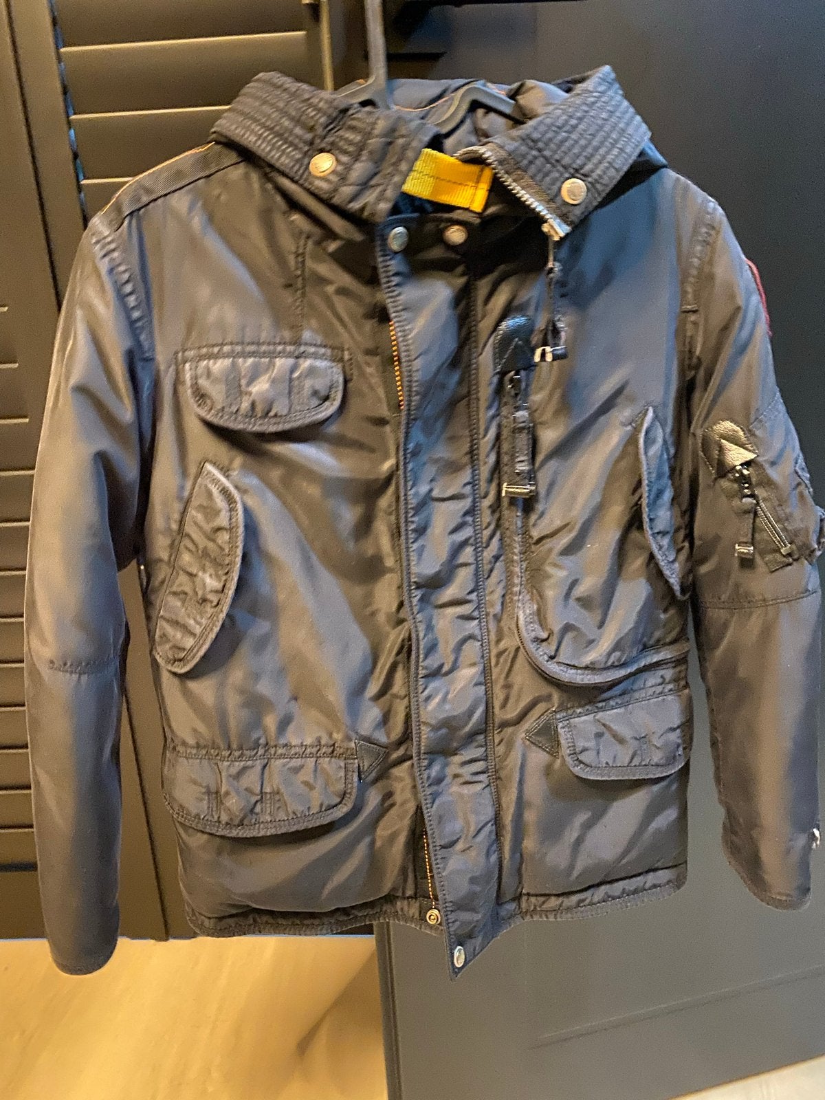 Parajumpers jas maat 10 met klein gaatje in mouw, Ophalen of Verzenden, Gebruikt, Jongen of Meisje, Jas