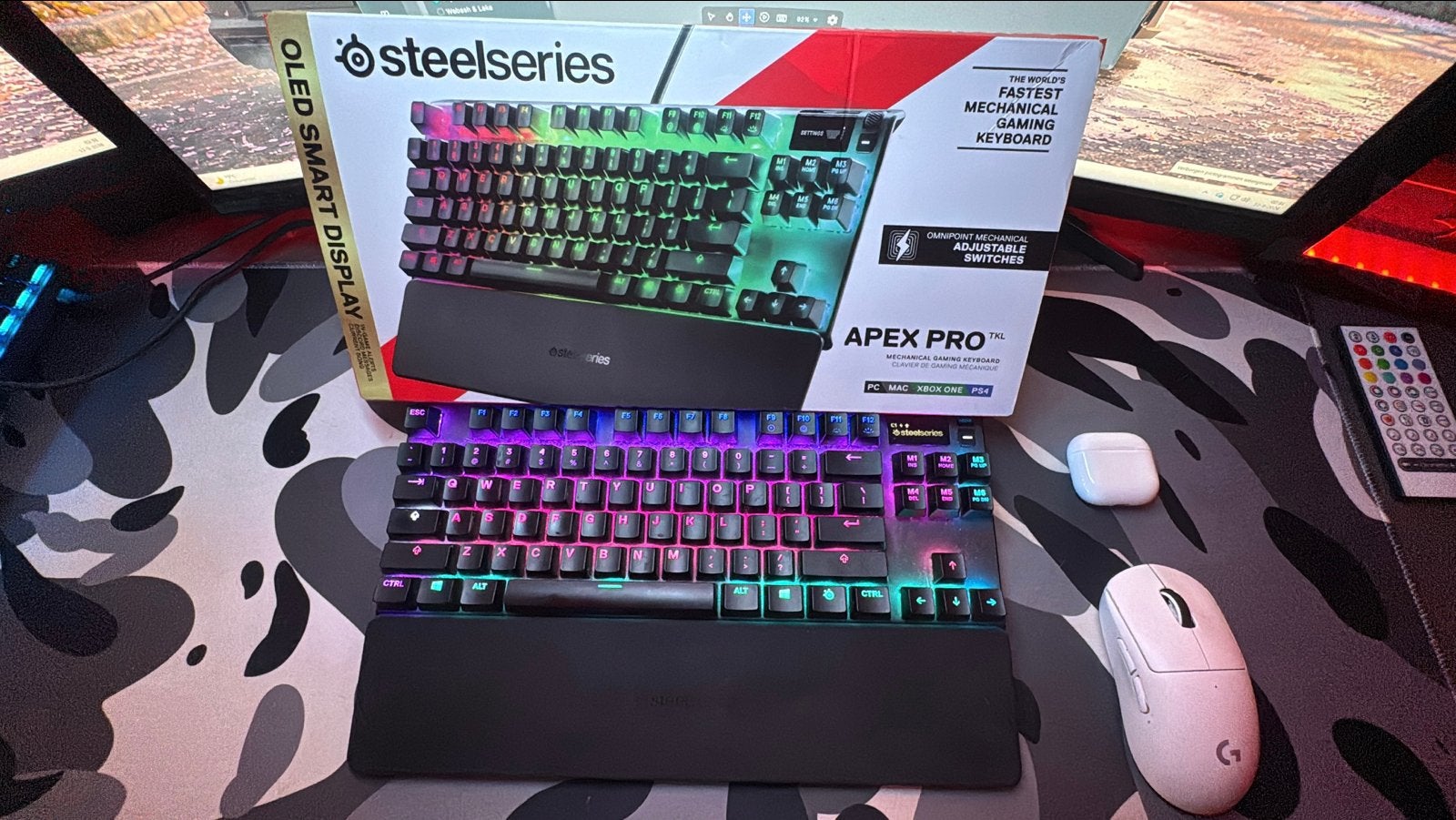 SteelSeries Apex Pro TKL Gaming Toetsenbord, Ophalen of Verzenden, Zo goed als nieuw, Bedraad, Gaming toetsenbord