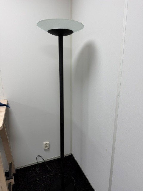 Moderne Zwarte Uplighter Vloerlamp met Matglas / Halogeen, Ophalen, Gebruikt, Overige fittingen, Glas