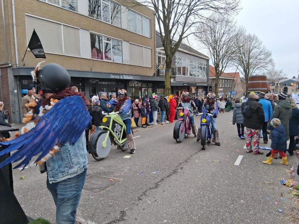 Carnaval loopgroep motoren, Ophalen, Gebruikt, Jongen of Meisje