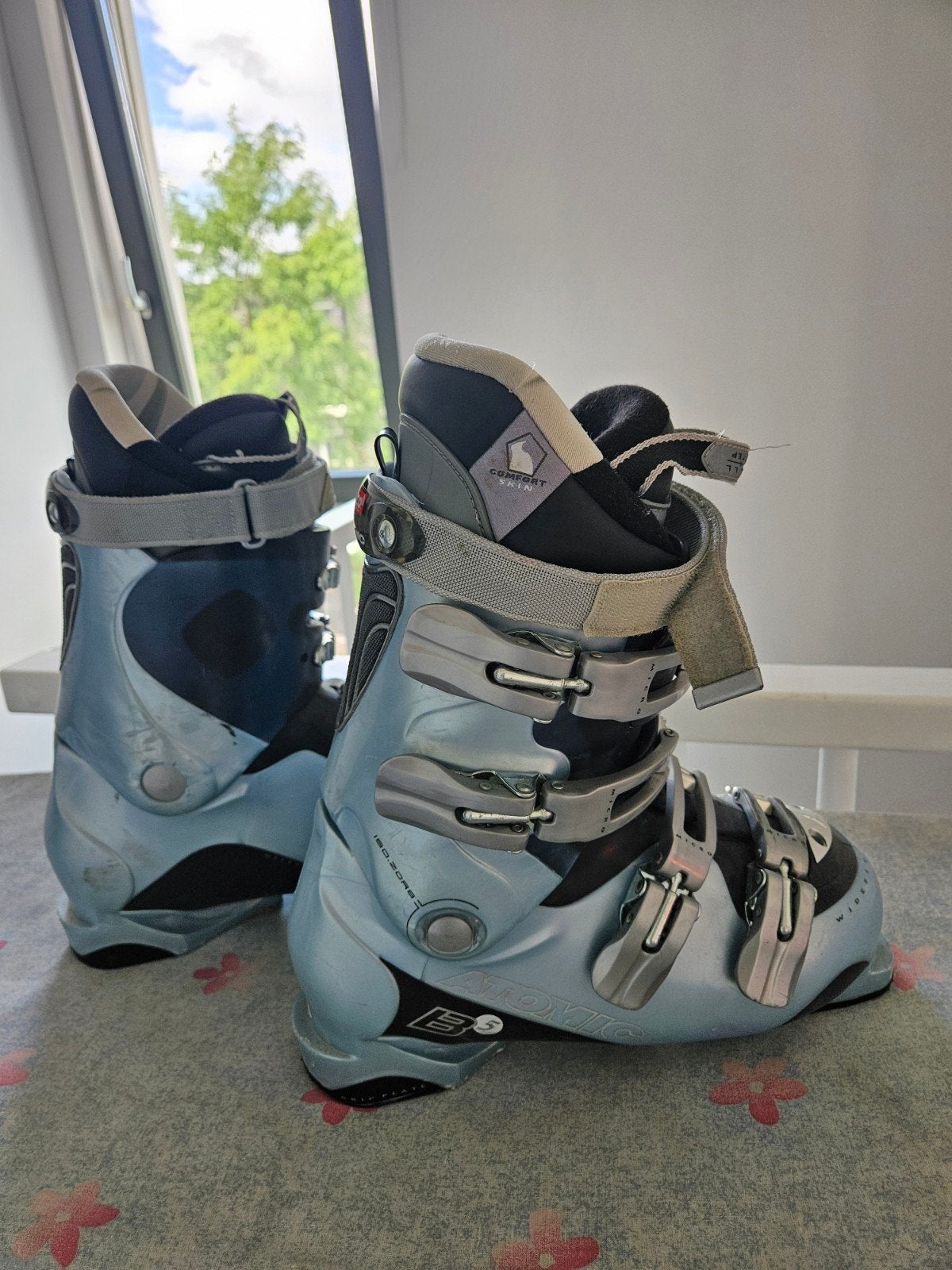 Atomic B5 Skischoenen maat 40 met Therm-ic technologie, Sport en Fitness, Skiën en Langlaufen, Ophalen, 160 tot 180 cm, Gebruikt