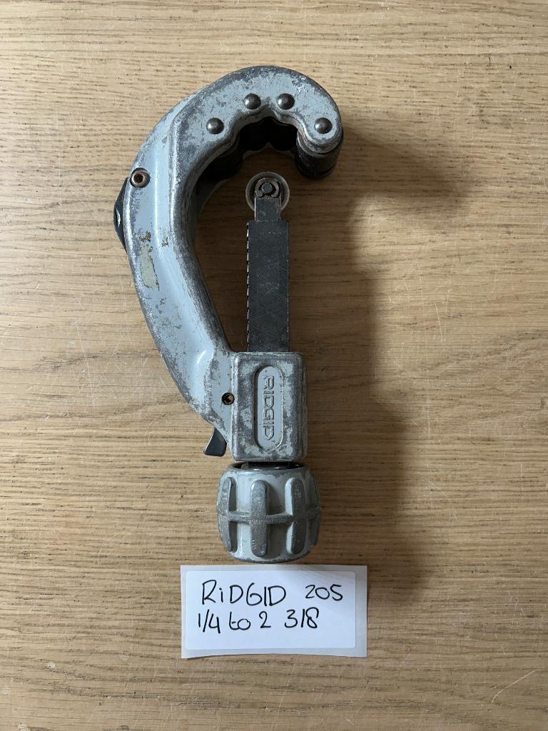 Ridgid No 205 Pijpsnijder 1/4 to 2 3/8, Doe-het-zelf en Verbouw, Gereedschap | Handgereedschap, Ophalen of Verzenden, Gebruikt