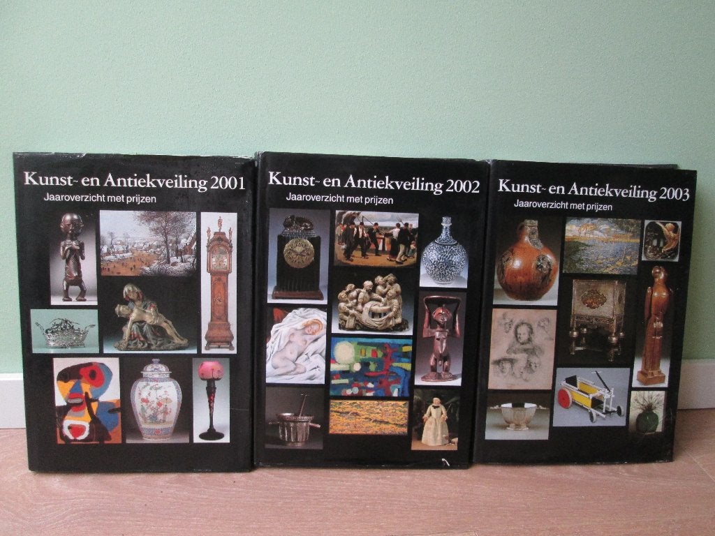 3 x Kunst- en Antiekveiling 2001 t & m 2003 Jaaroverzicht, Ophalen of Verzenden