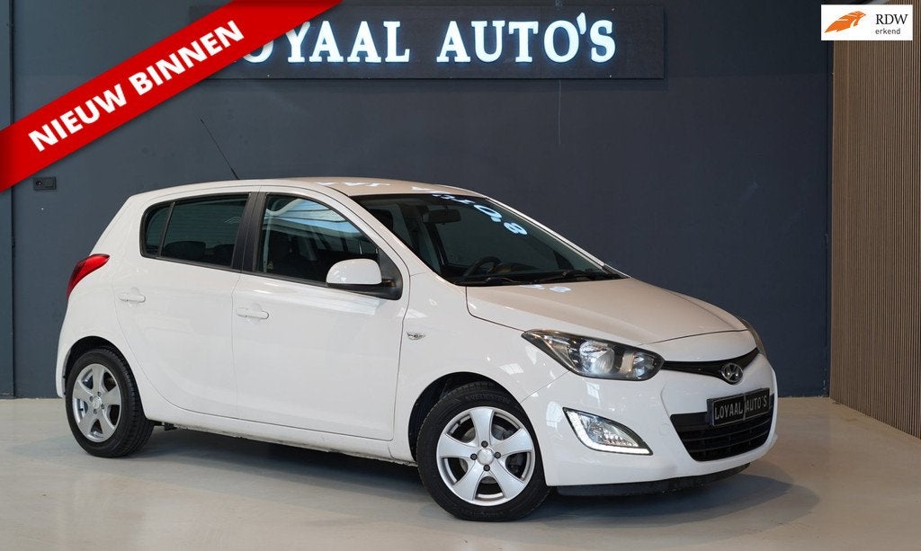 Hyundai I20 1.2i i-Motion | AIRCO | ACHTERUITRIJCAMERA | ELE, Auto's, Hyundai, Bedrijf, Te koop, i20, ABS, Achteruitrijcamera