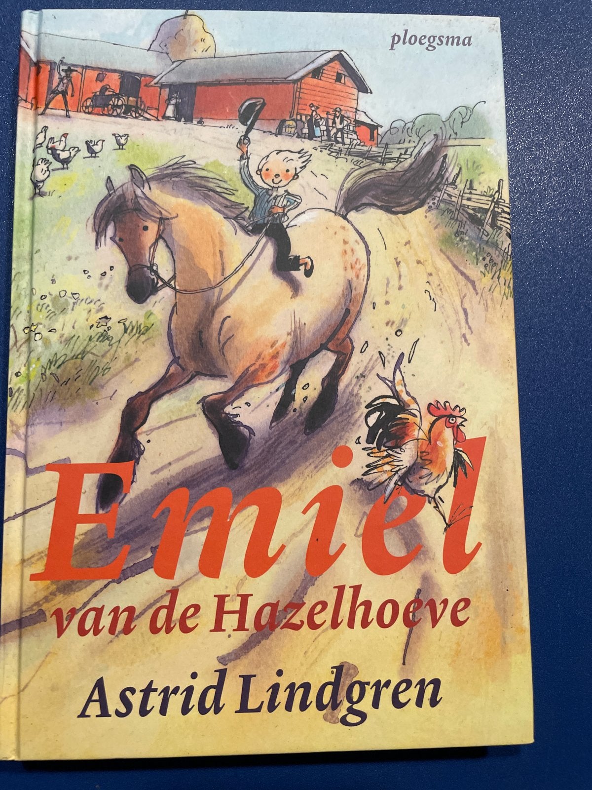 Emiel van de Hazelhoeve - Astrid Lindgren, Ophalen of Verzenden, Gelezen, Fictie algemeen