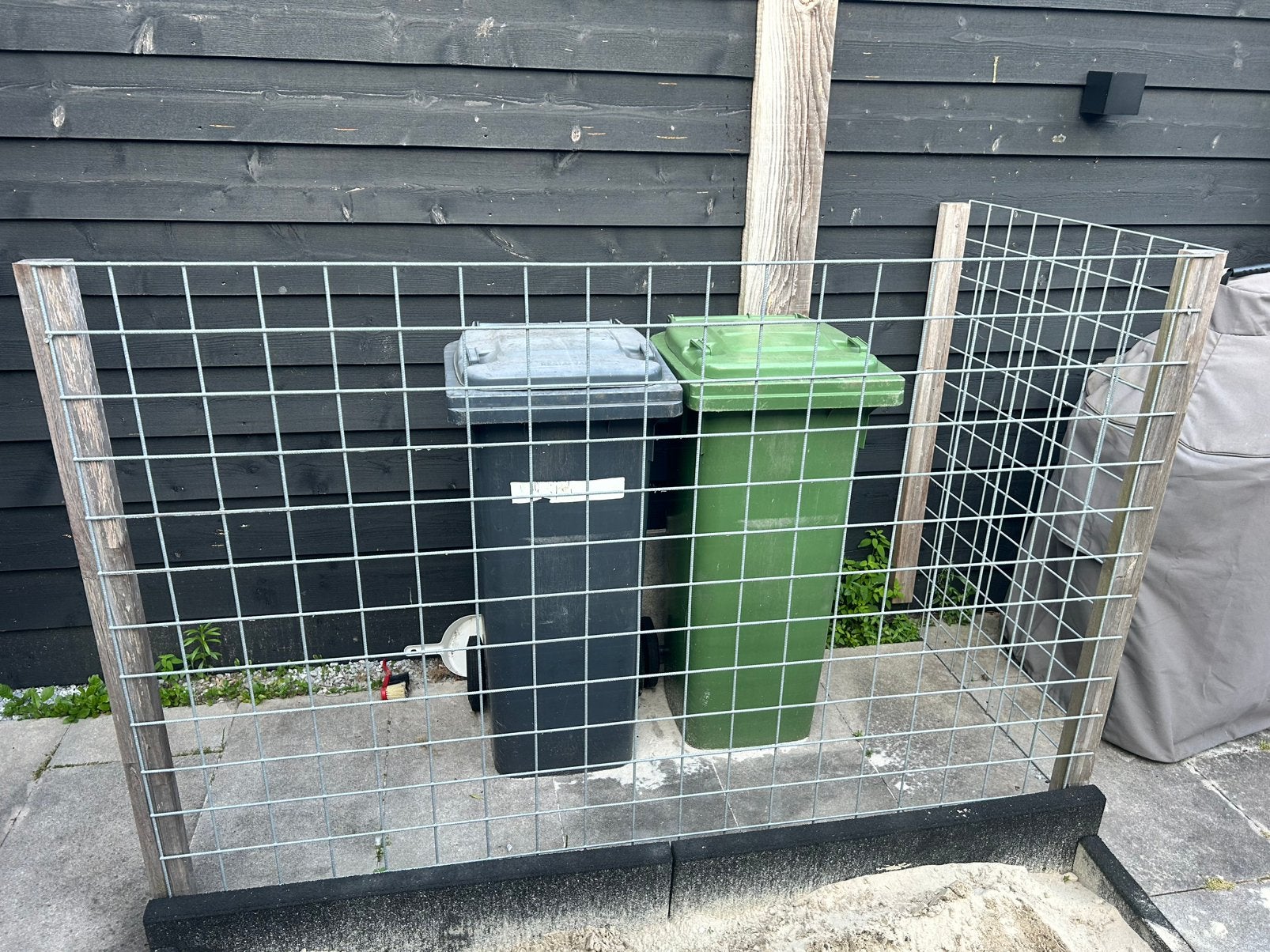 Metalen hekwerk met houten palen kliko afscheiding, Tuin en Terras, Ophalen, Gebruikt, IJzer, Gaashekwerk