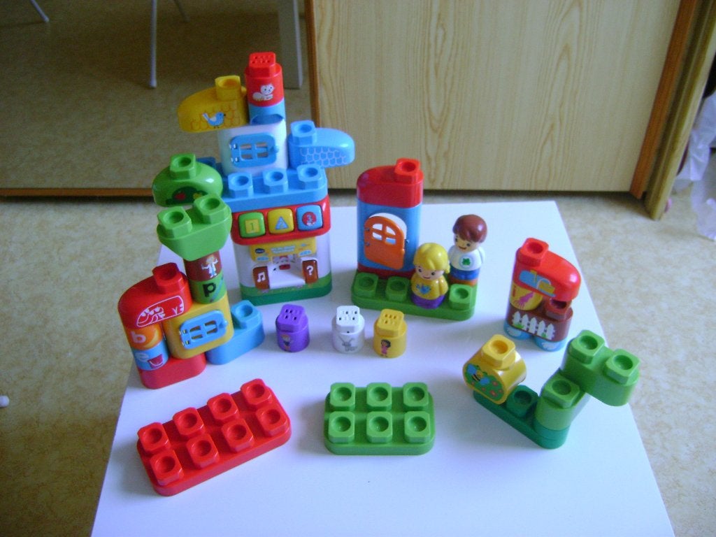 vitech speelhuis van interaktive blokken met geluid van bla, Kinderen en Baby's, Ophalen of Verzenden, Zo goed als nieuw, 2 tot 4 jaar