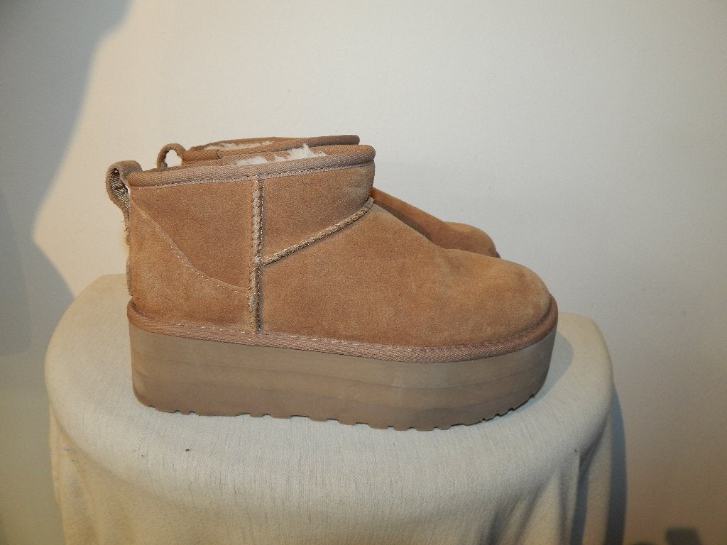Ugg enkel laarzen plateau zool cognac bruin tint 39, UGG, Bruin, Verzenden, Lage of Enkellaarzen