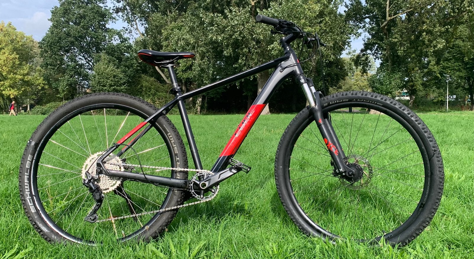 Cube aim Black‘n Red met nieuwe onderdelen, Fietsen en Brommers, Hardtail, 45 tot 49 cm, Zo goed als nieuw, Schijfrem