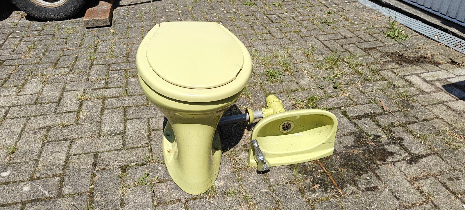 fontein groen vintage 60er jaren, wegens verbouw, Ophalen, Gebruikt, Steen, Toilet