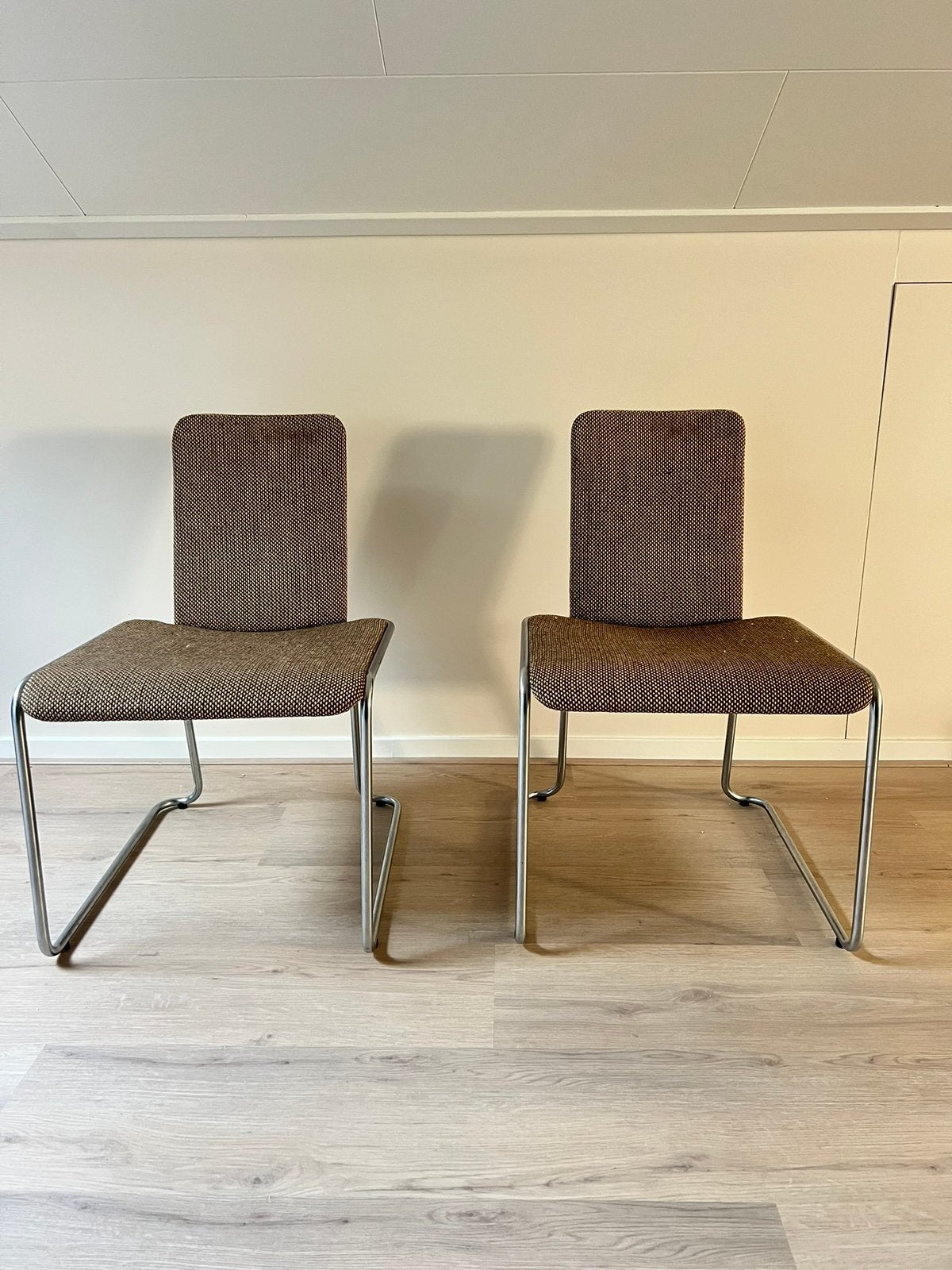 Walter Antonis - Stoelen Spectrum Dutch Design, Ophalen, Twee, Bruin, Zo goed als nieuw