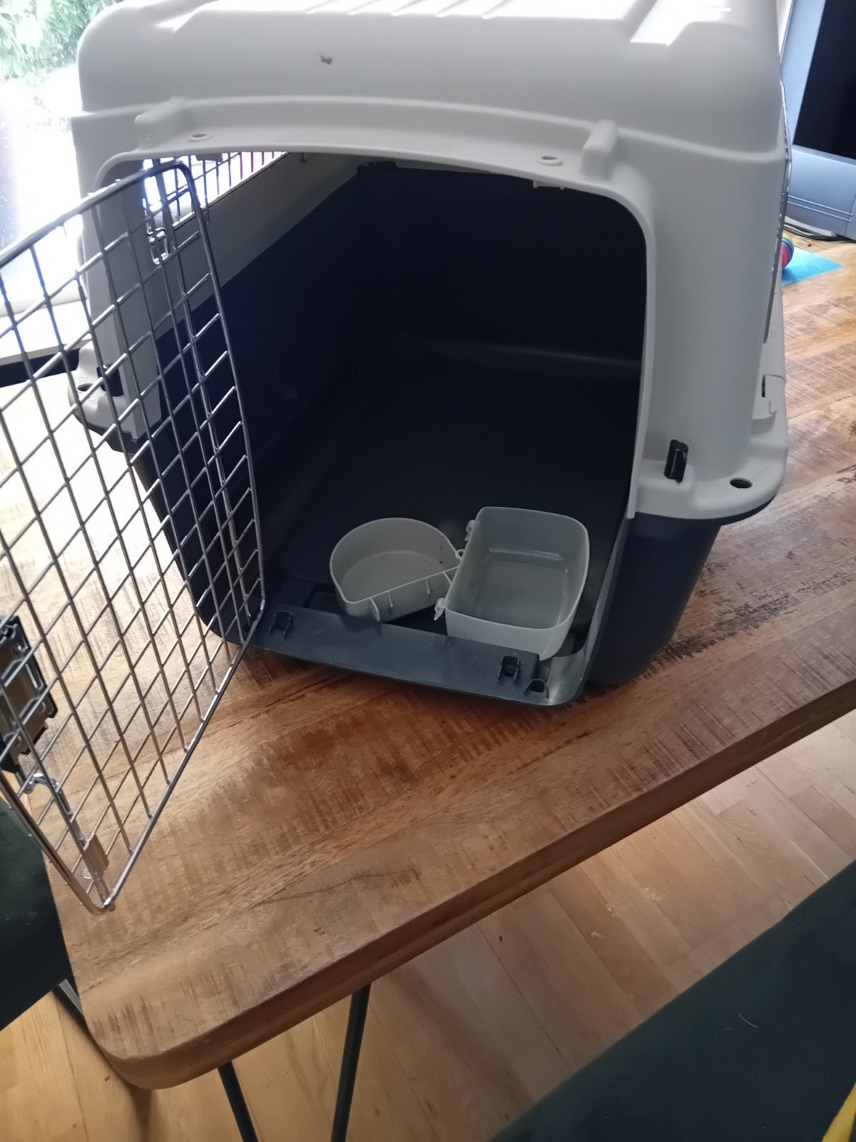 Transportbox voor vliegtuigmaatschappijen, Dieren en Toebehoren, Ophalen of Verzenden, Zo goed als nieuw
