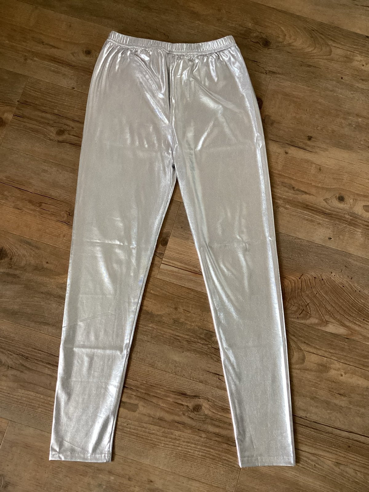 Nieuwe zilverkleurige legging - Maat S/M, Legging, Maat 36/38 (S), Nieuw, Ophalen of Verzenden