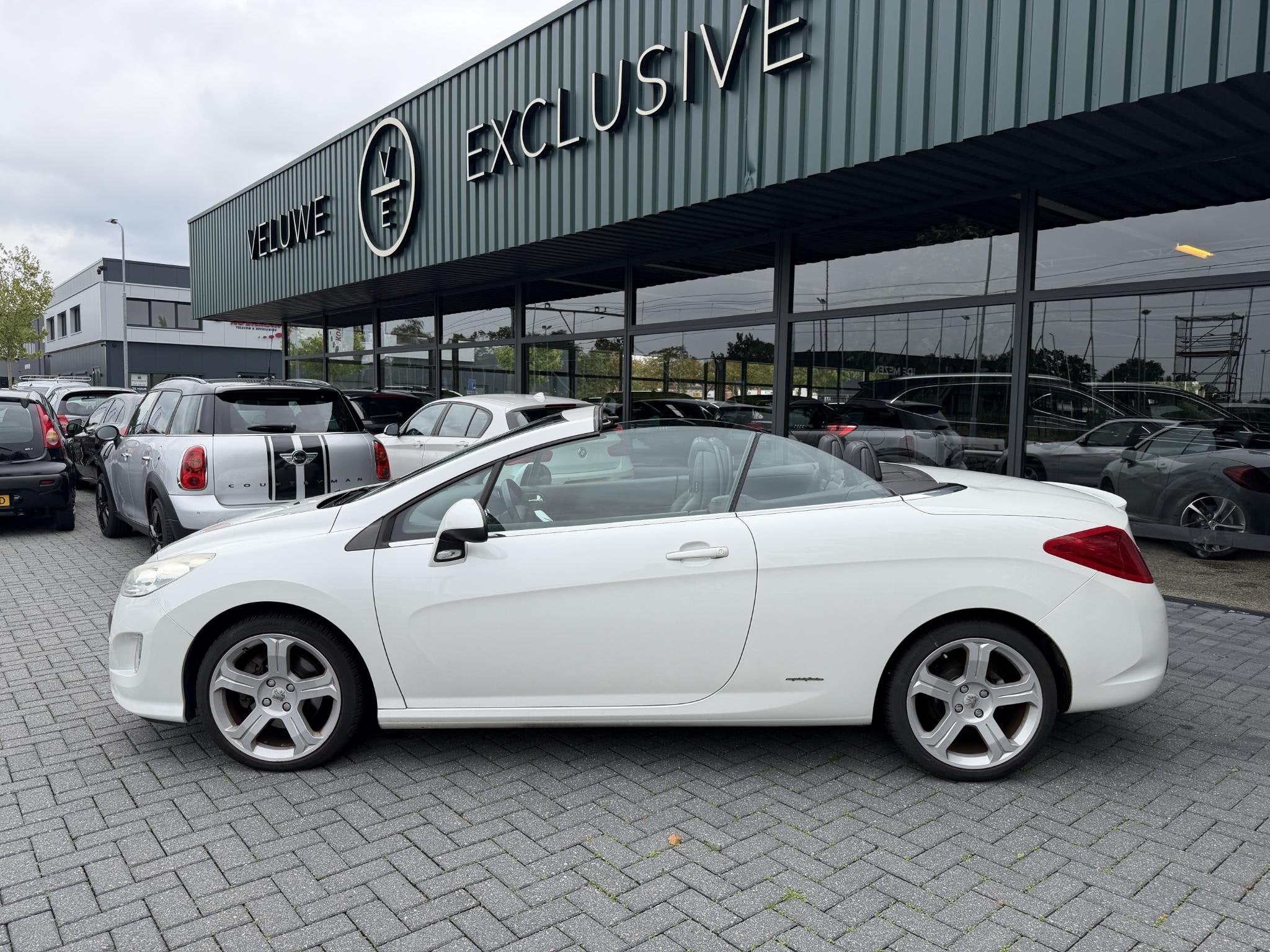 Peugeot 308 CC 1.6 THP Feline | Leder | AirScarf |, Auto's, Gebruikt, 4 cilinders, 4 stoelen, Automatische klimaatregeling