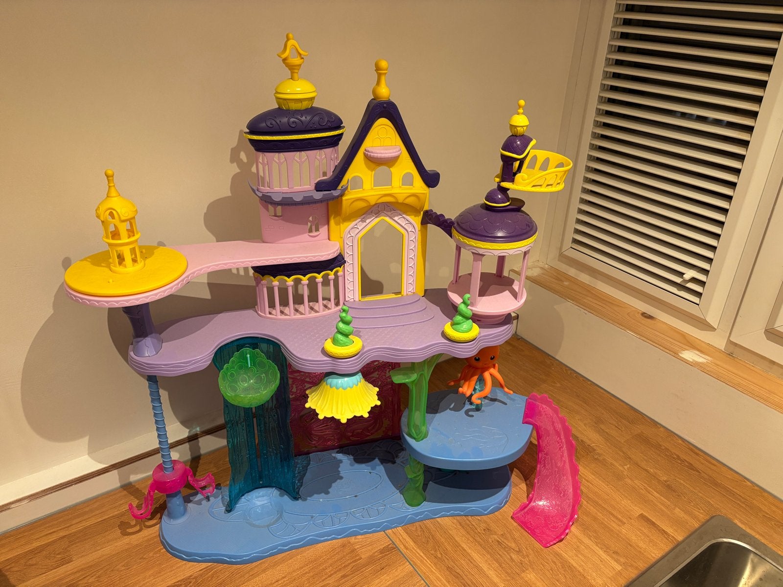 My Little Pony Canterlot & Seaquestria kasteel 73cm, Ophalen of Verzenden, Gebruikt, Meisje