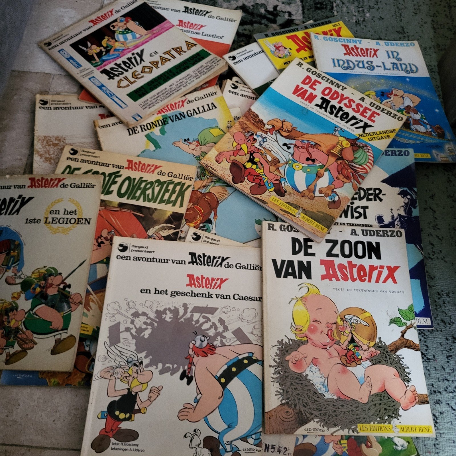 Asterix en Obelix, Boeken, Meerdere stripboeken, Ophalen of Verzenden, Gelezen