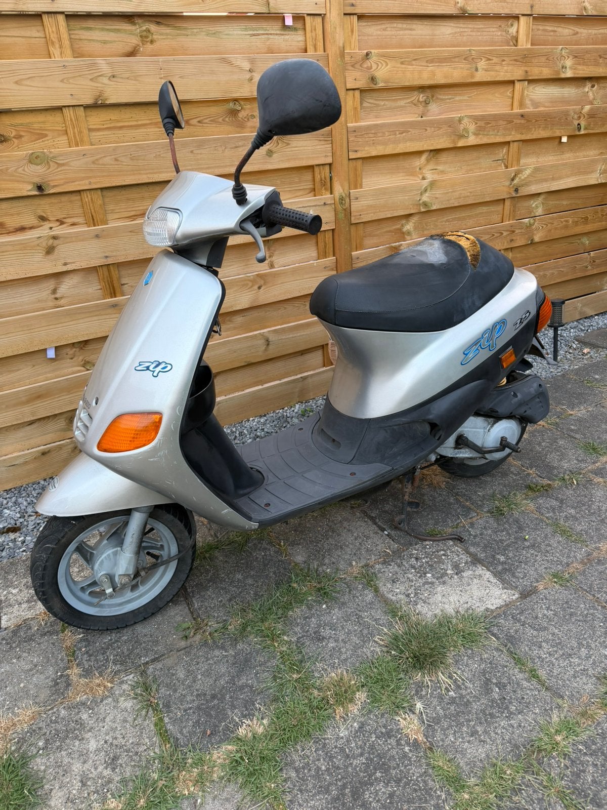 Piaggio zip, Fietsen en Brommers, Snorfietsen en Snorscooters, Gebruikt, Piaggio, Tweetakt, Ophalen
