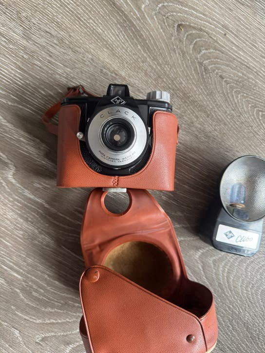 Vintage Agfa Clack camera met leren tas en flitser, Audio, Tv en Foto, Fotocamera's Analoog, Gebruikt, Compact, Overige Merken