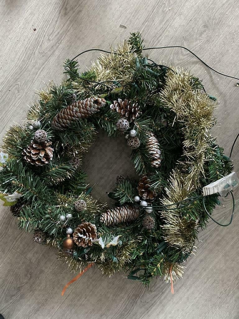 Kerstkrans en kersttak, Diversen, Kerst, Ophalen of Verzenden, Zo goed als nieuw