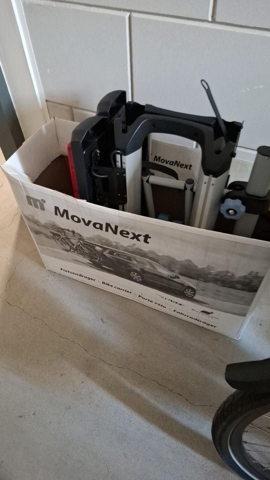 MOVANEXT FIETSDRAGER LICHTGEWICHT OPVOUWBAAR, Ophalen, Zo goed als nieuw, Trekhaakdrager