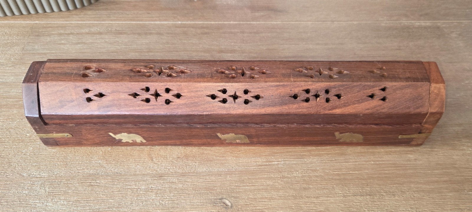 Houten wierookhouder met olifantjes, Ophalen, Hout, Gebruikt, Oosters