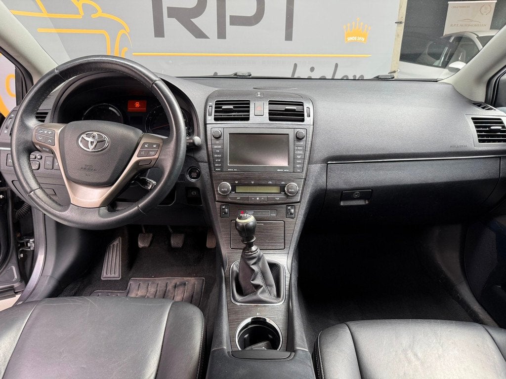 Toyota Avensis Wagon 1.8 VVTi Executive Business, Auto's, Toyota, 15 km/l, 4 cilinders, Handgeschakeld, Euro 4
