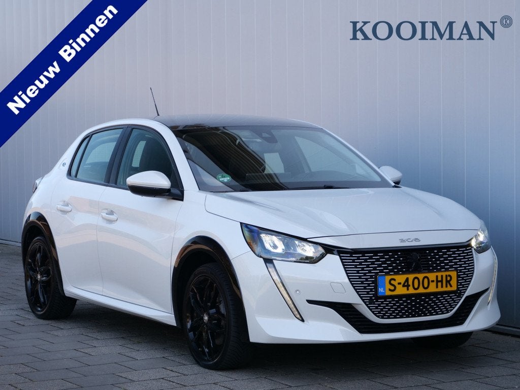 Peugeot e-208 EV GT 350 50 kWh 136 Pk Automaat Navi / DAB /, Auto's, Peugeot, 136 pk, Gebruikt, Zwart, Parkeersensor