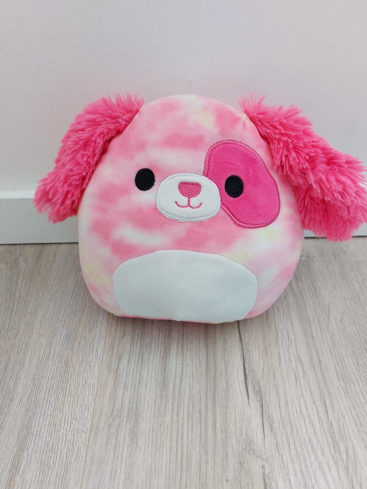 Knuffel squishmallows detina roze hond L1664, Kinderen en Baby's, Speelgoed | Knuffels en Pluche, Ophalen of Verzenden, Zo goed als nieuw
