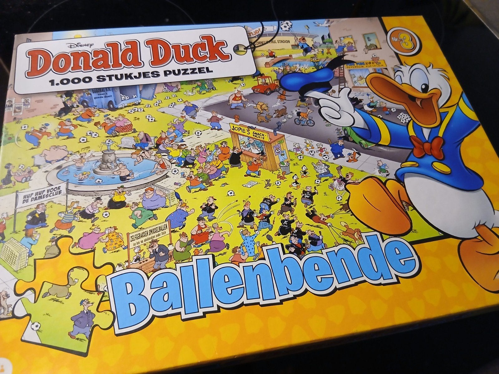 Donald Duck Legpuzzel 1000 stukjes - Ballenbende, Ophalen of Verzenden, 500 t/m 1500 stukjes, Gebruikt, Legpuzzel