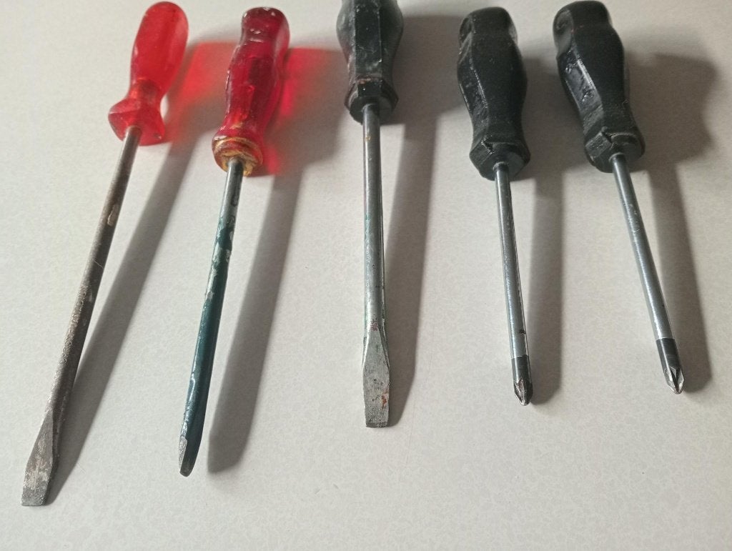 schroevendraaiers, Doe-het-zelf en Verbouw, Gereedschap | Handgereedschap, Ophalen of Verzenden, Zo goed als nieuw, Schroevendraaier