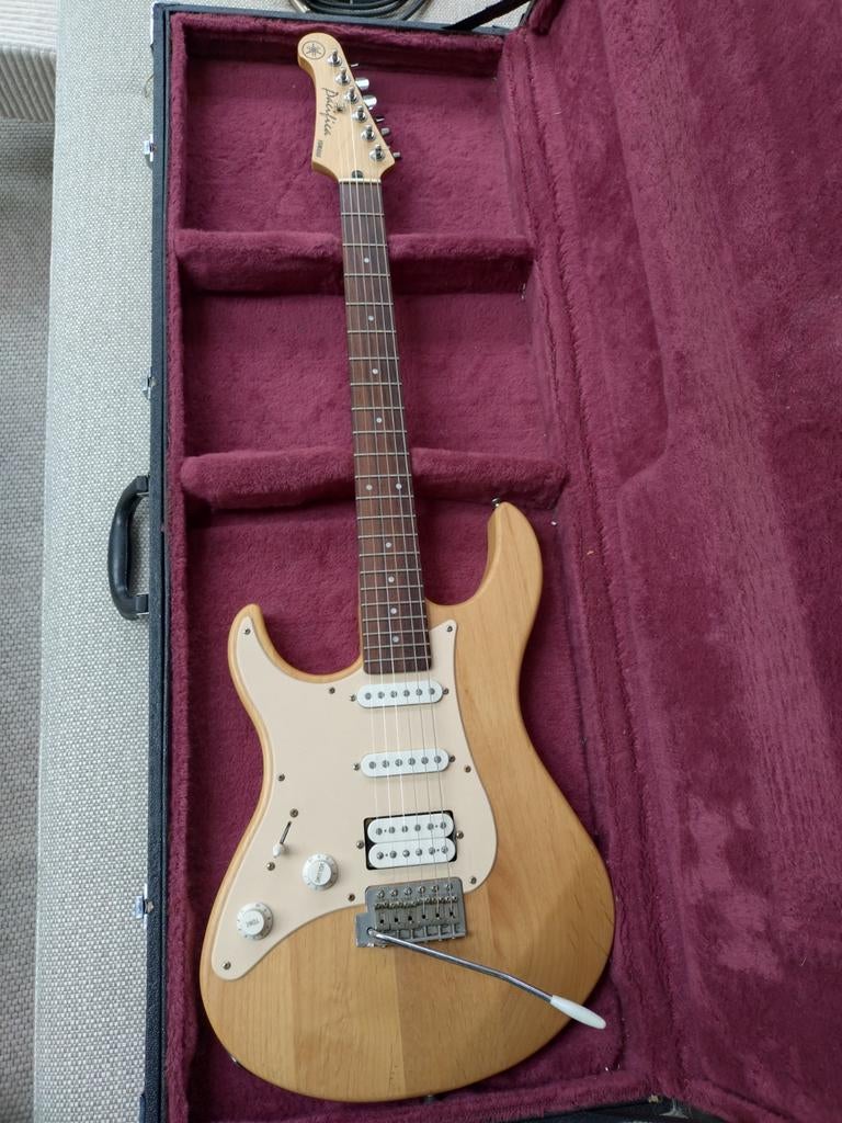 Yamaha Pacifica Linkshandige Elektrische Gitaar, Ophalen of Verzenden, Gebruikt, Solid body, Overige merken