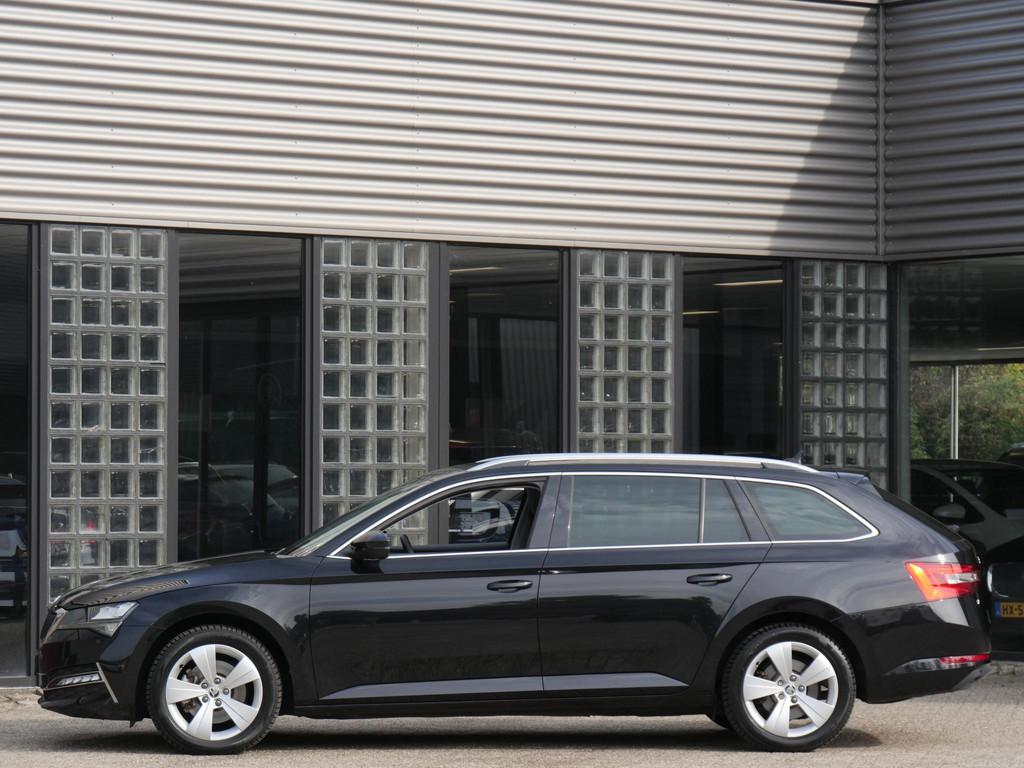 Skoda Superb COMBI 1.4TSI iV BUSINESS EDITION PLUS/ CAMERA/, Auto's, Skoda, Stof, Gebruikt, Euro 6, 4 cilinders