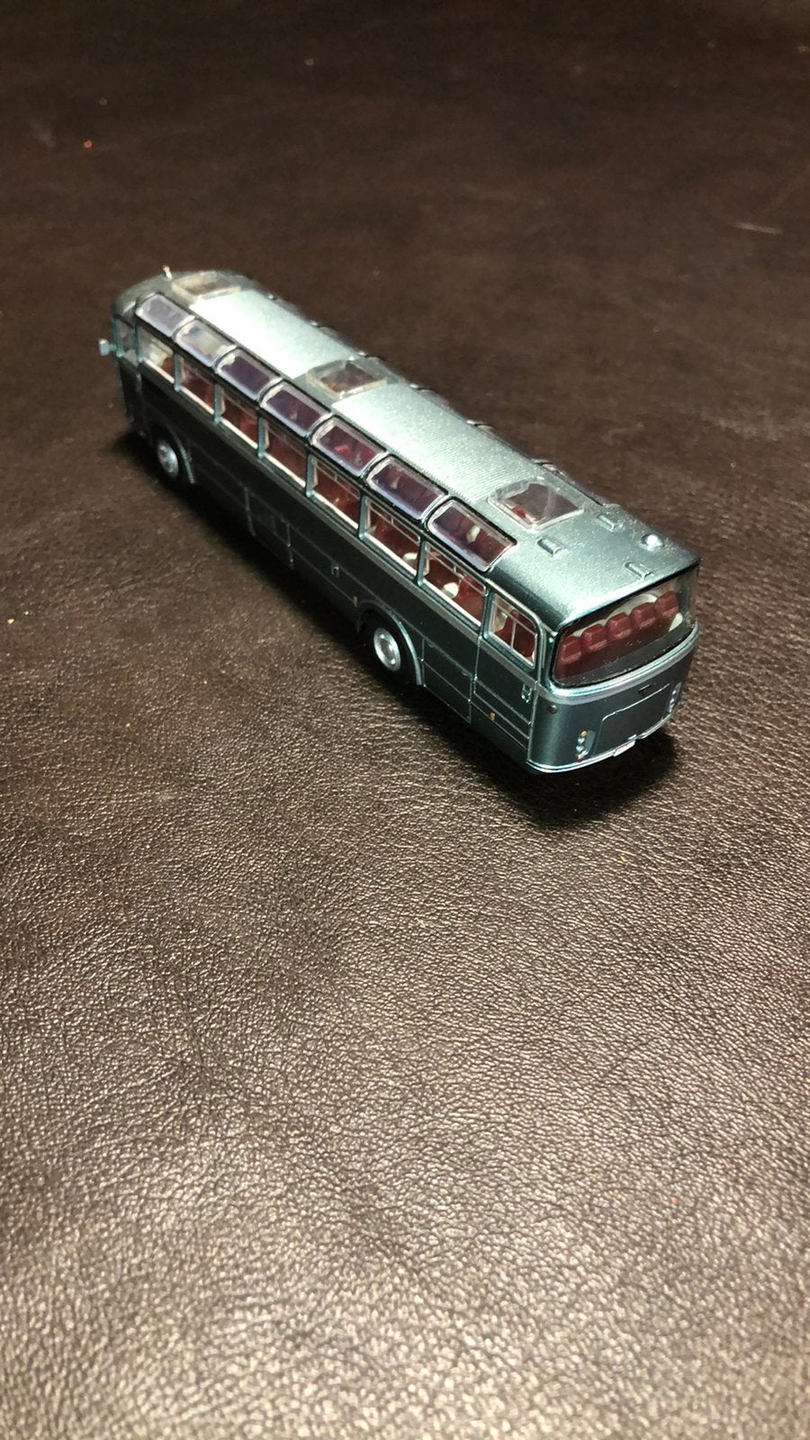 Touringcar Van Hool 306 1/72, Ophalen of Verzenden, Zo goed als nieuw, Bus of Vrachtwagen