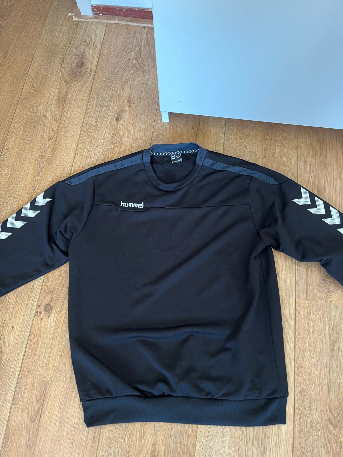Hummel sportset maat S, Maat 48/50 (M), Zwart, Ophalen of Verzenden, Zo goed als nieuw