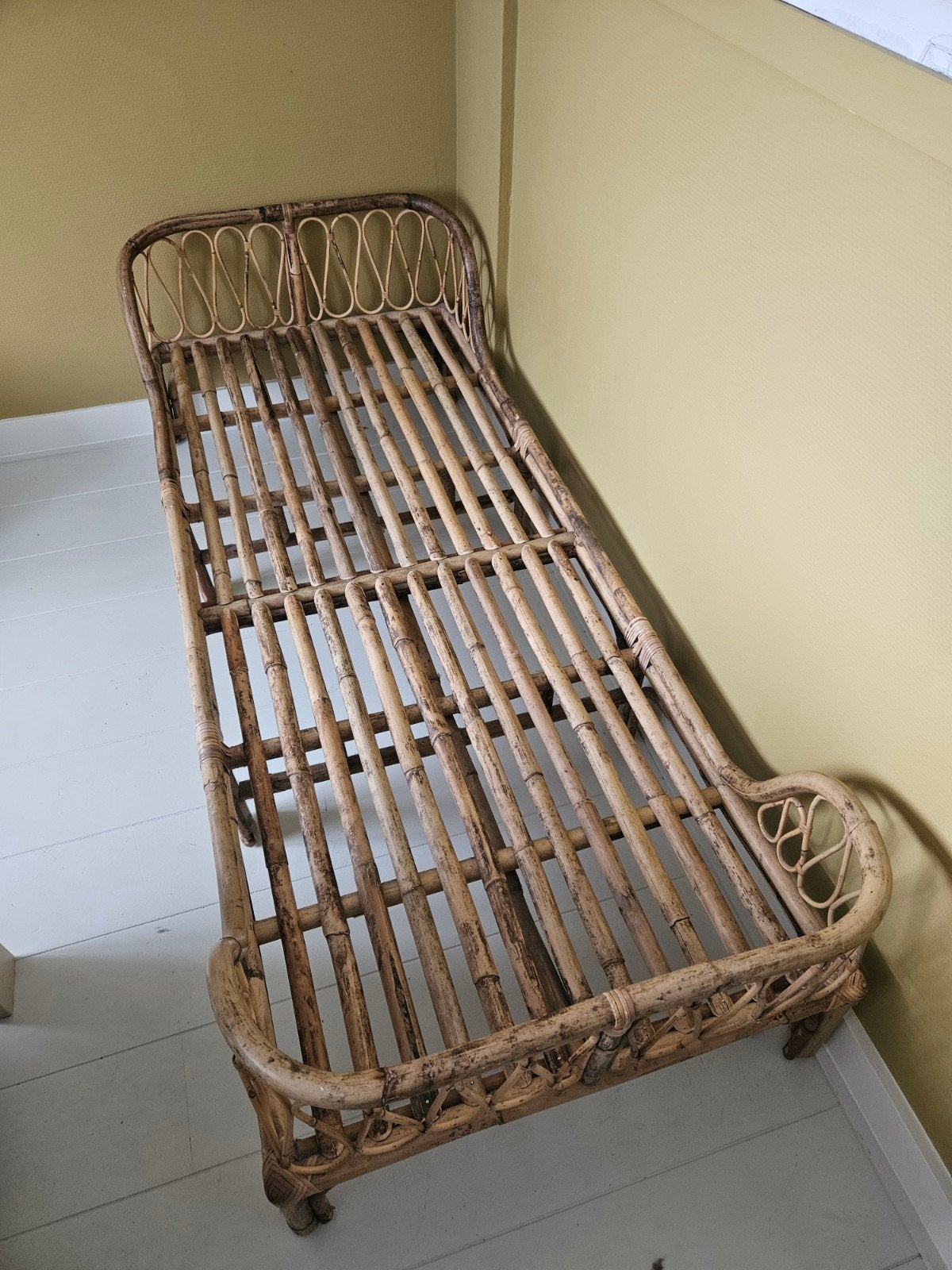 Bamboe bed incl. Zo goed als nieuw matras., Huis en Inrichting, Slaapkamer | Bedden, Ophalen, Overige materialen, Bruin, Bohemian, Natuurlijk, Kinderkamer