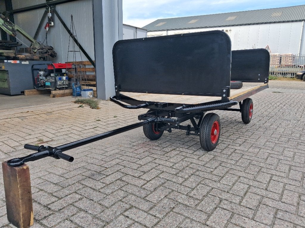 te koop gerestaureerd  landbouwkarretje, Ophalen, Zo goed als nieuw