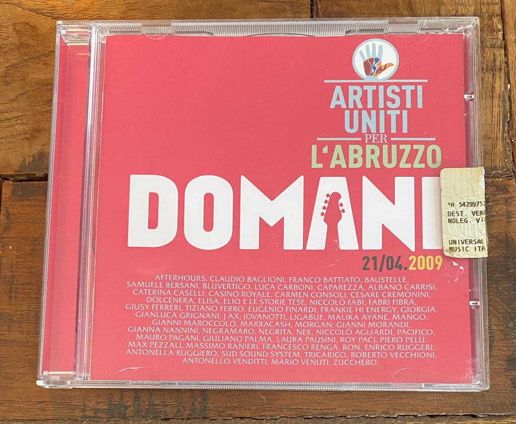 Artisti Uniti Per L'Abruzzo – Domani 21/04.2009 (2009) CD NM, Ophalen of Verzenden, 2000 - 2009, Zo goed als nieuw