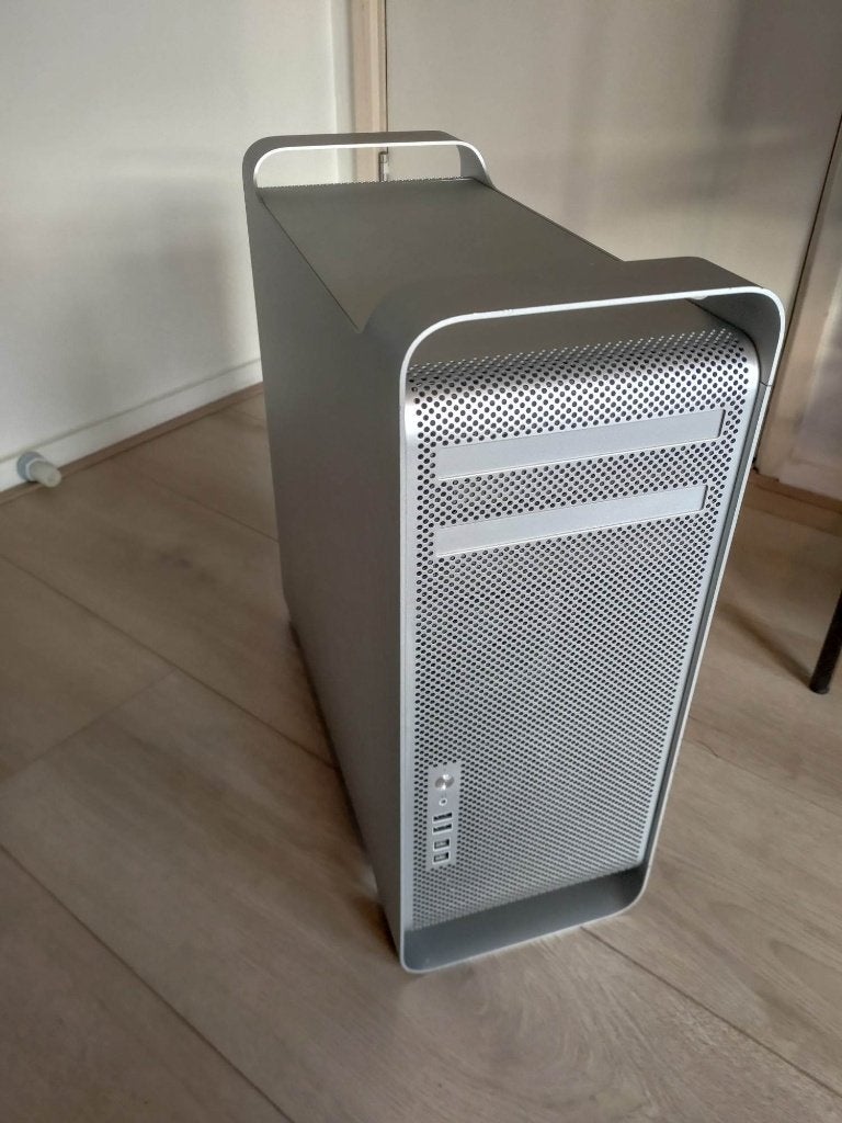 Mac Pro 5,1 Game PC, 6-Core Xeon, 32GB, AMD RX 590, Computers en Software, Apple Desktops, Gebruikt, Mac Pro, SSD, 3 tot 4 Ghz