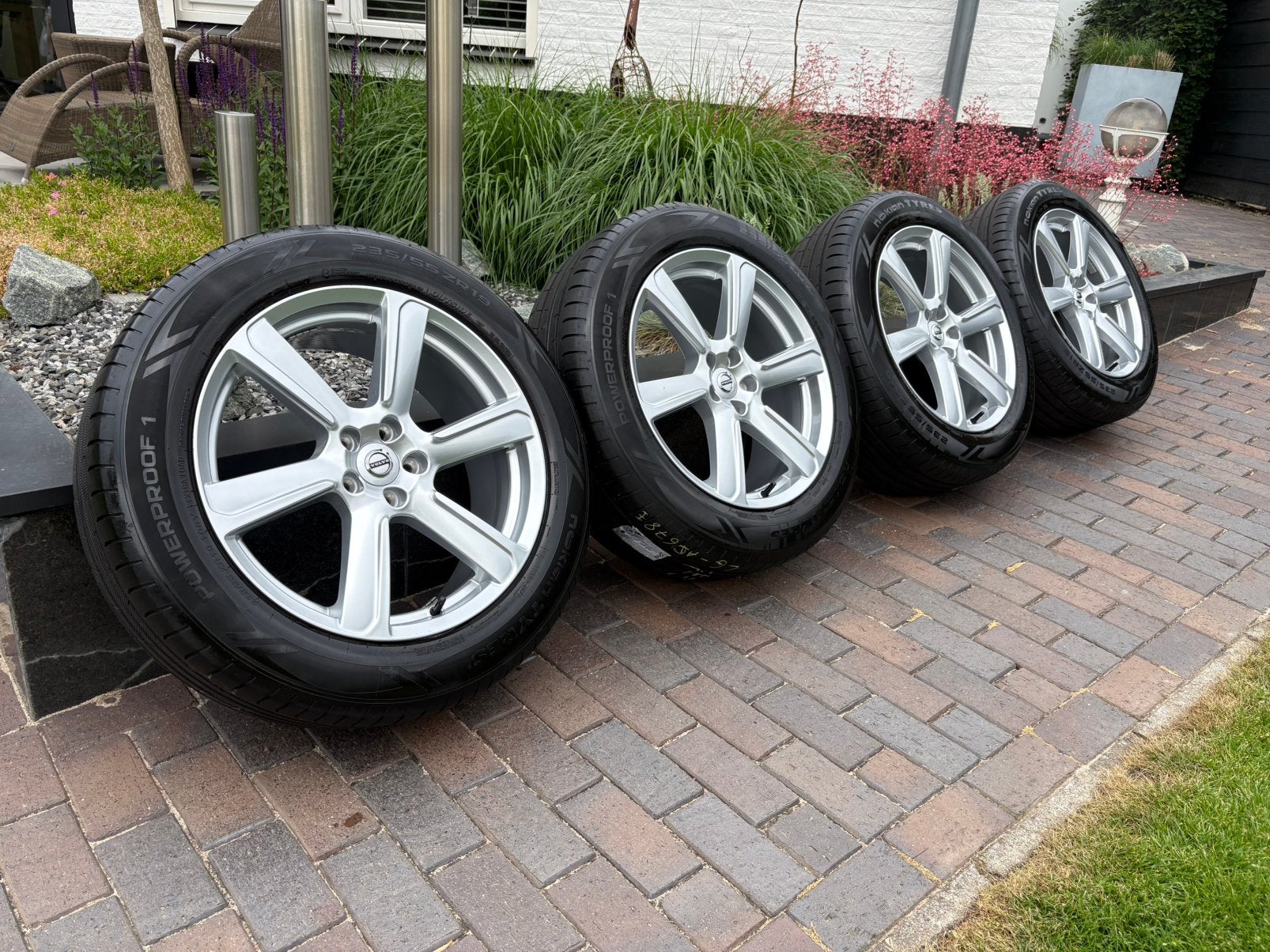 Originele Volvo XC90 19 inch velgen zomerbanden ZGAN!, Auto-onderdelen, Banden en Velgen, Banden en Velgen, Zomerbanden, 19 inch
