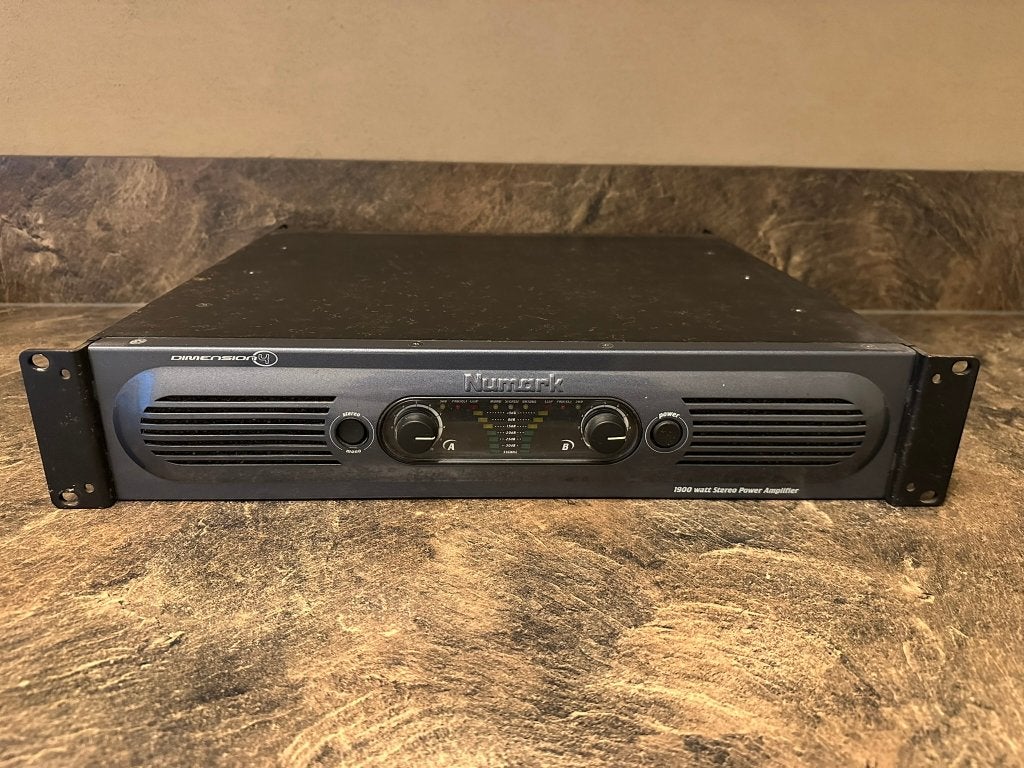 Numark Dimension 4 Versteker (2 x 660W RMS @ 4 Ohm), Gebruikt, 120 watt of meer, Stereo, Ophalen