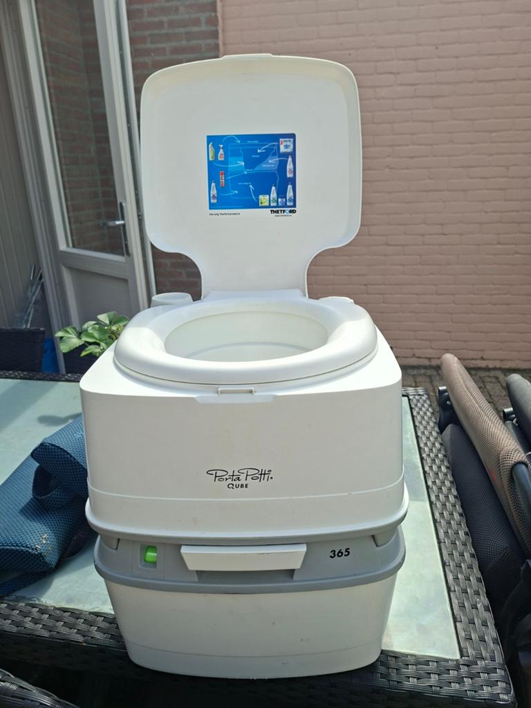 Porta Potti Qube 365 - Draagbaar Toilet voor Camping, Caravans en Kamperen, Ophalen